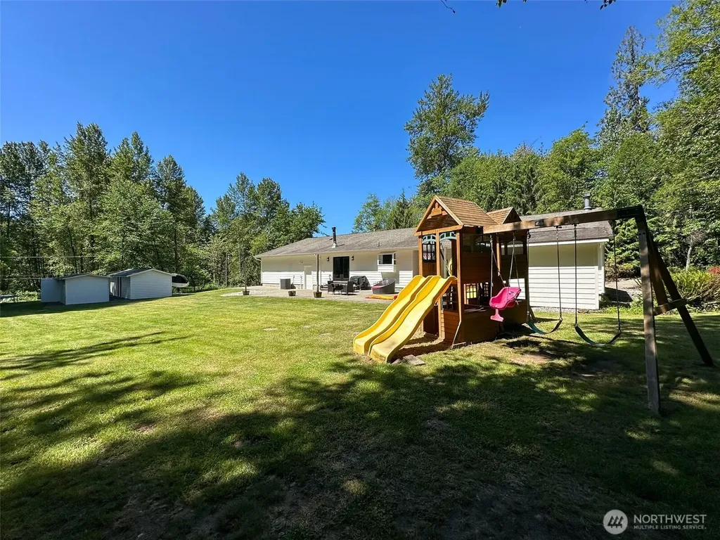 27513 Lower Burnett Road E Buckley WA 98321