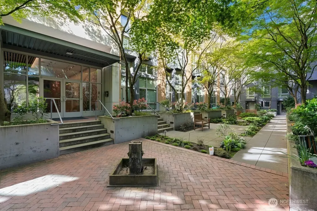 530 Broadway E Seattle WA 98102