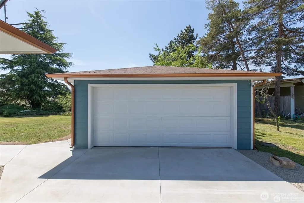 11 Stone Road Sequim WA 98382