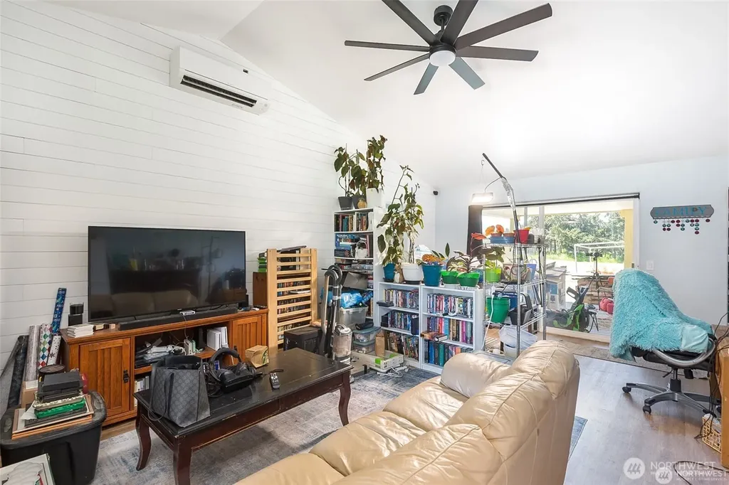 11 Stone Road Sequim WA 98382