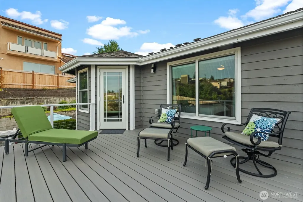 1860 Overview Drive NE Tacoma WA 98422