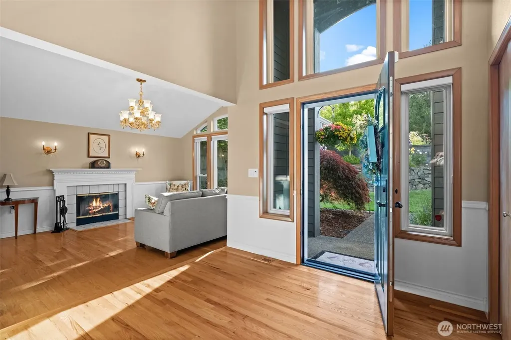 1860 Overview Drive NE Tacoma WA 98422