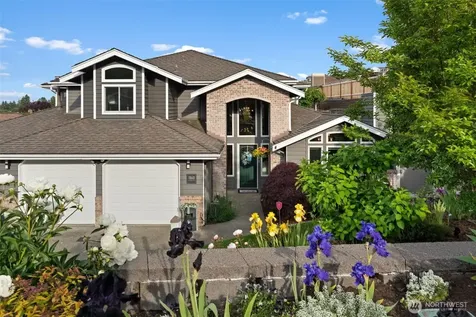 1860 Overview Drive NE Tacoma WA 98422