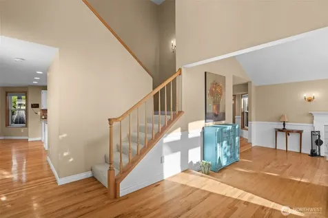 1860 Overview Drive NE Tacoma WA 98422