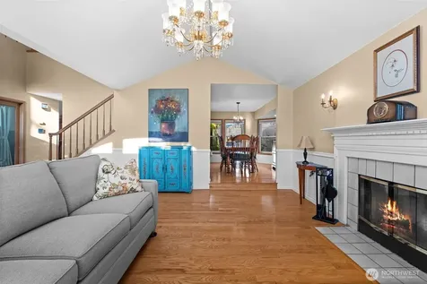 1860 Overview Drive NE Tacoma WA 98422
