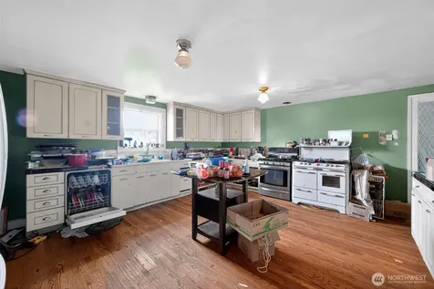 9801 Lenhart Road Sumas WA 98295