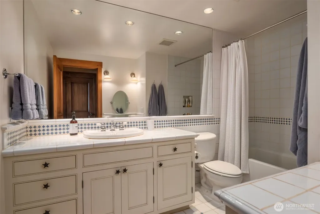20530 SE 19th Street Sammamish WA 98075