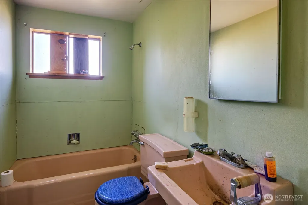 3245 Almira Drive Bremerton WA 98310
