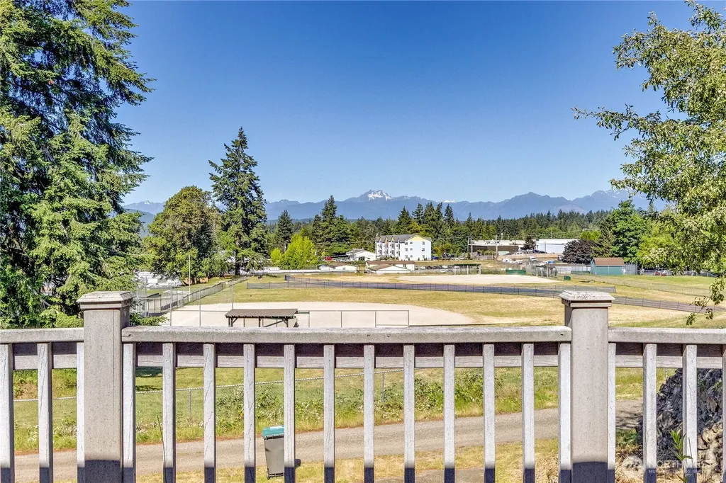 3245 Almira Drive Bremerton WA 98310