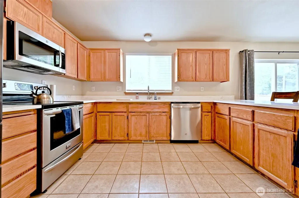 5721 208th St Ct E Spanaway WA 98387