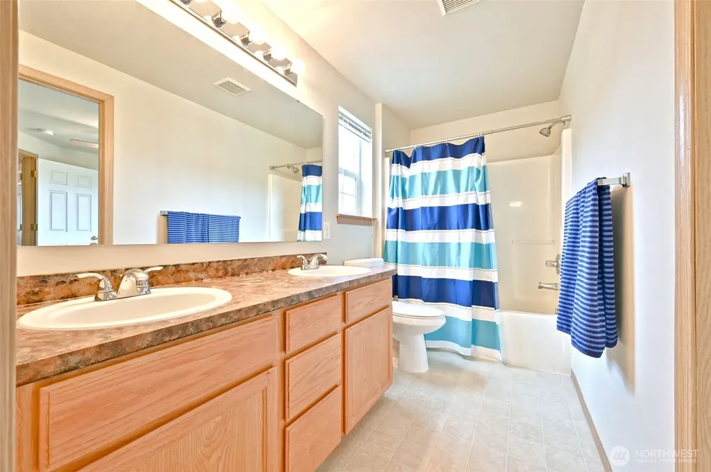 5721 208th St Ct E Spanaway WA 98387