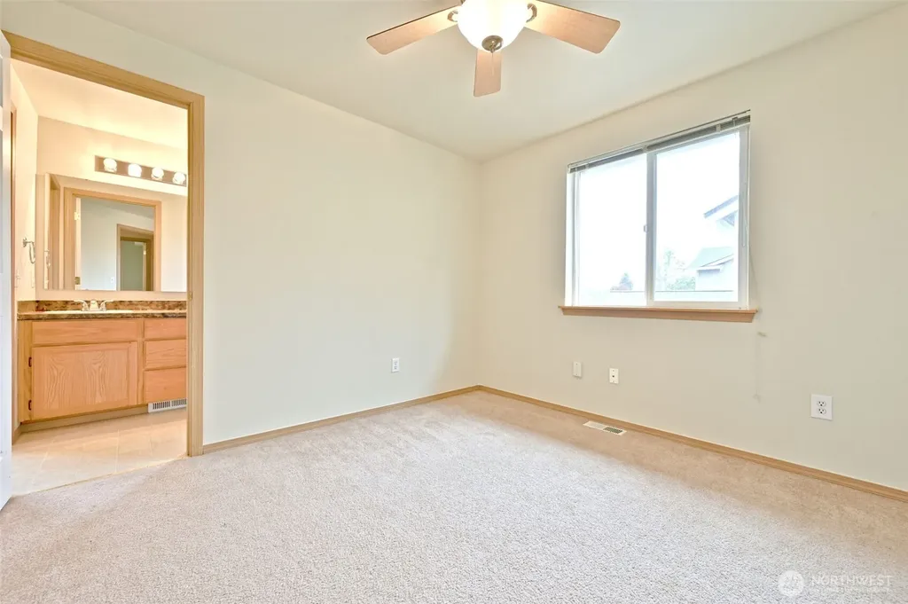 5721 208th St Ct E Spanaway WA 98387