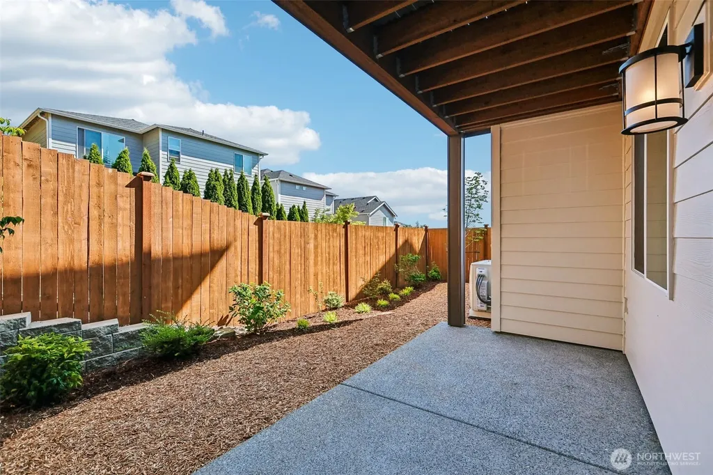 306 182nd Place SE Bothell WA 98012