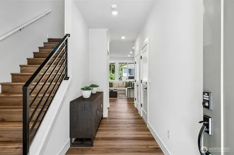 306 182nd Place SE Bothell WA 98012