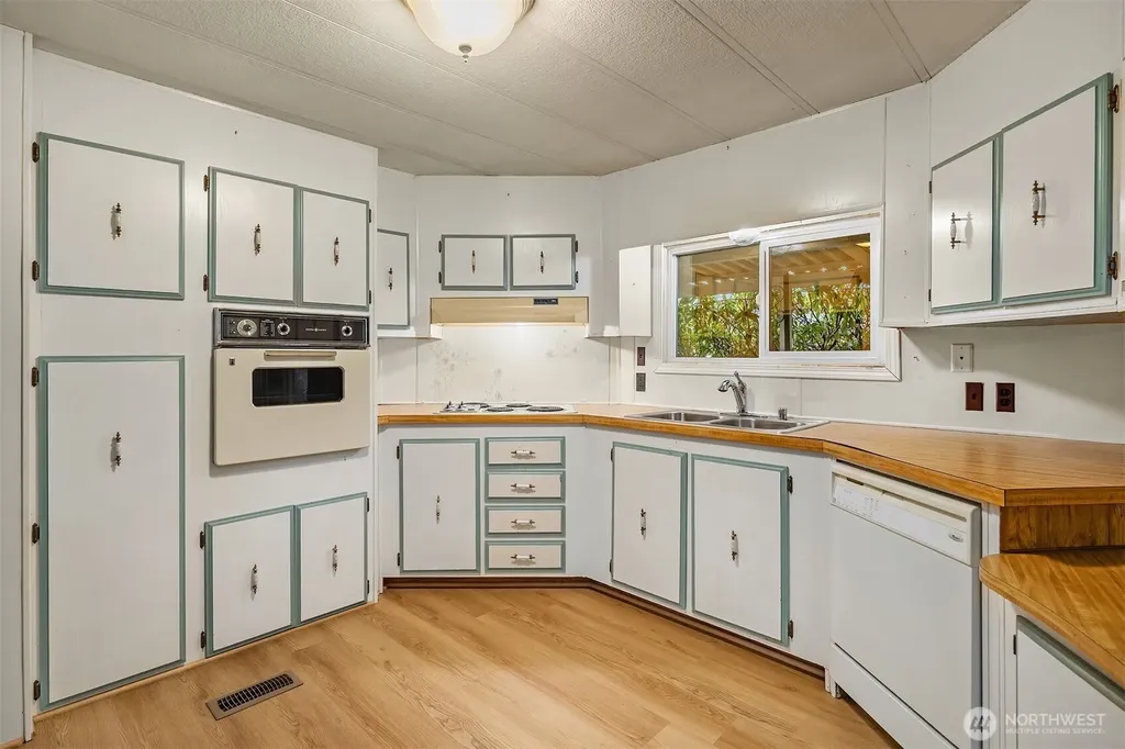 7508 47th Avenue NE Marysville WA 98270