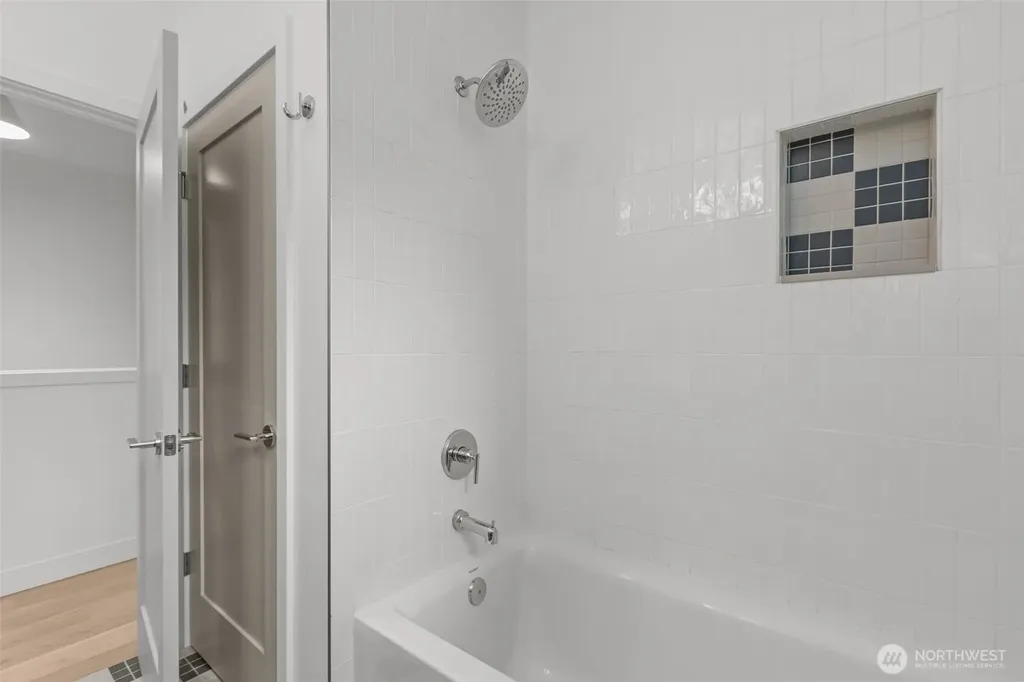 3540 S Dawson Street Seattle WA 98118
