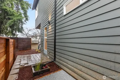3540 S Dawson Street Seattle WA 98118