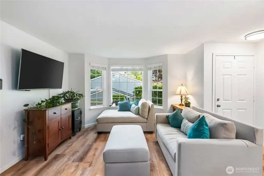 7812 Skansie Avenue Gig Harbor WA 98335