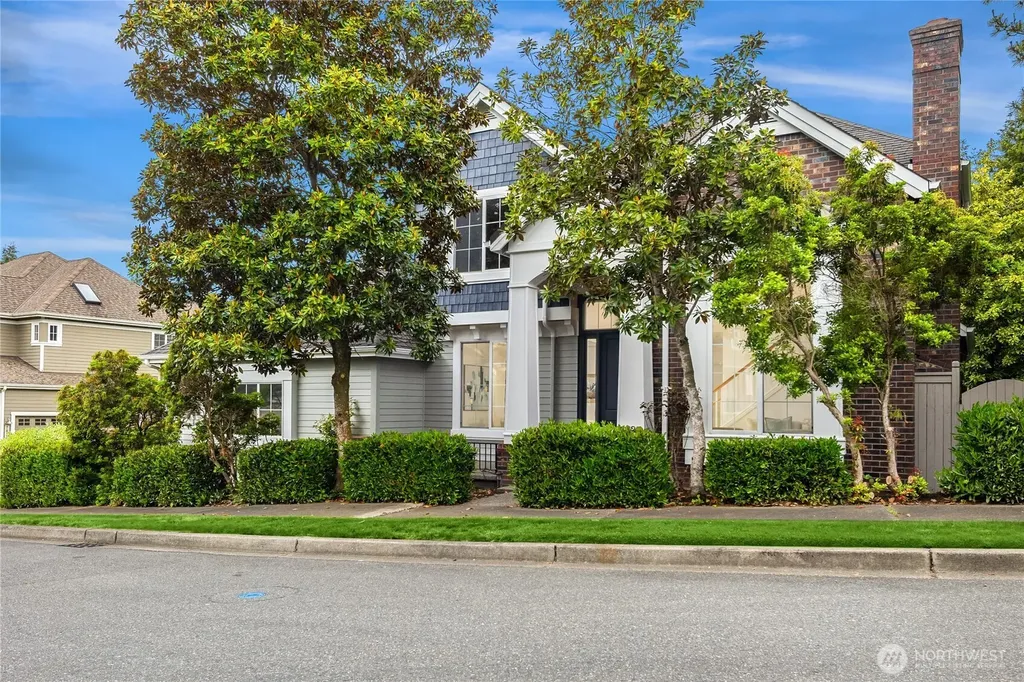 1823 145th Place SE Bellevue WA 98007