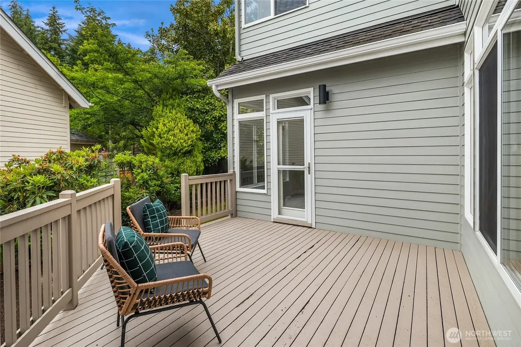 1823 145th Place SE Bellevue WA 98007