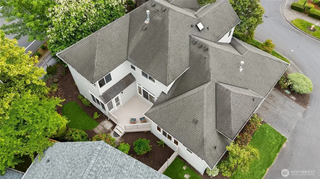 1823 145th Place SE Bellevue WA 98007