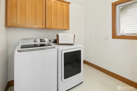 1823 145th Place SE Bellevue WA 98007