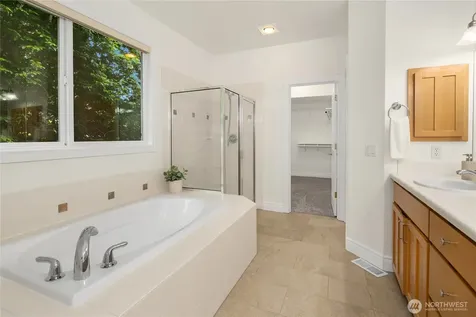 1823 145th Place SE Bellevue WA 98007