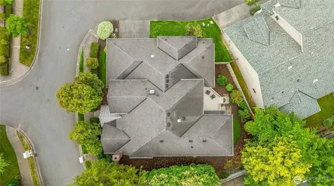 1823 145th Place SE Bellevue WA 98007