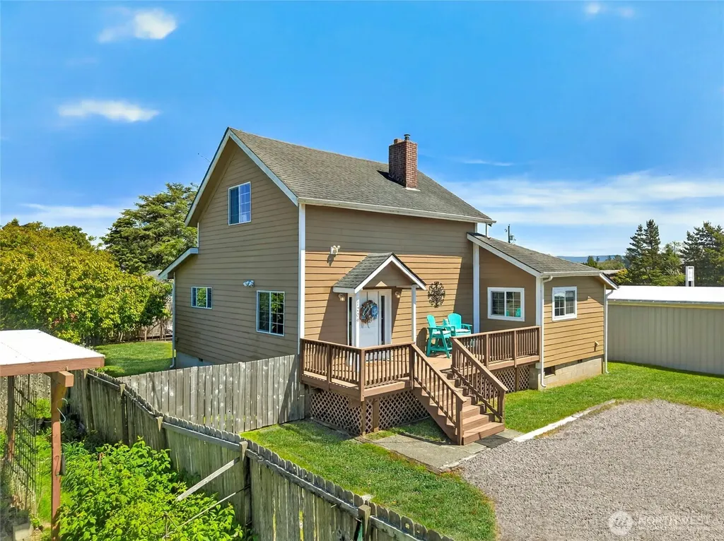 1209 36th Street Seaview WA 98644
