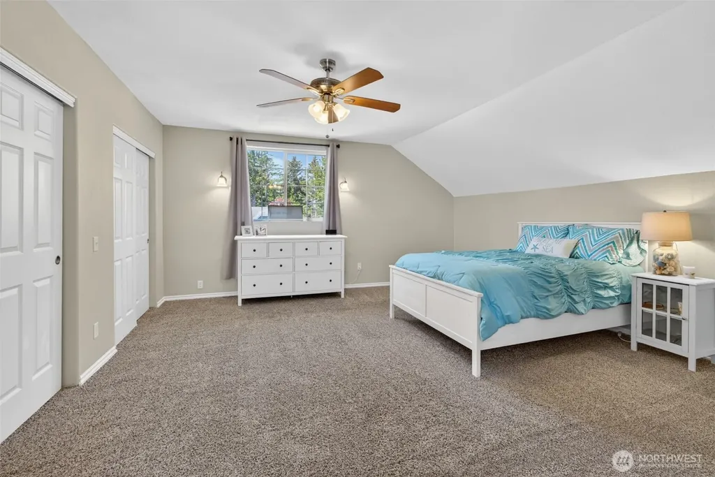 1209 36th Street Seaview WA 98644