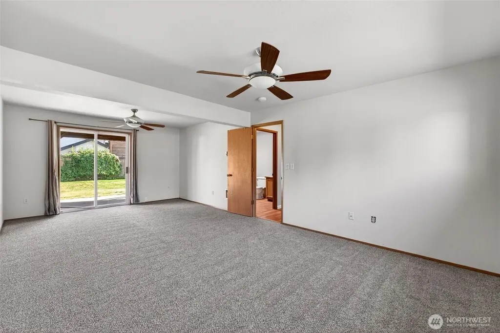 7106 190th Street Ct E Puyallup WA 98375
