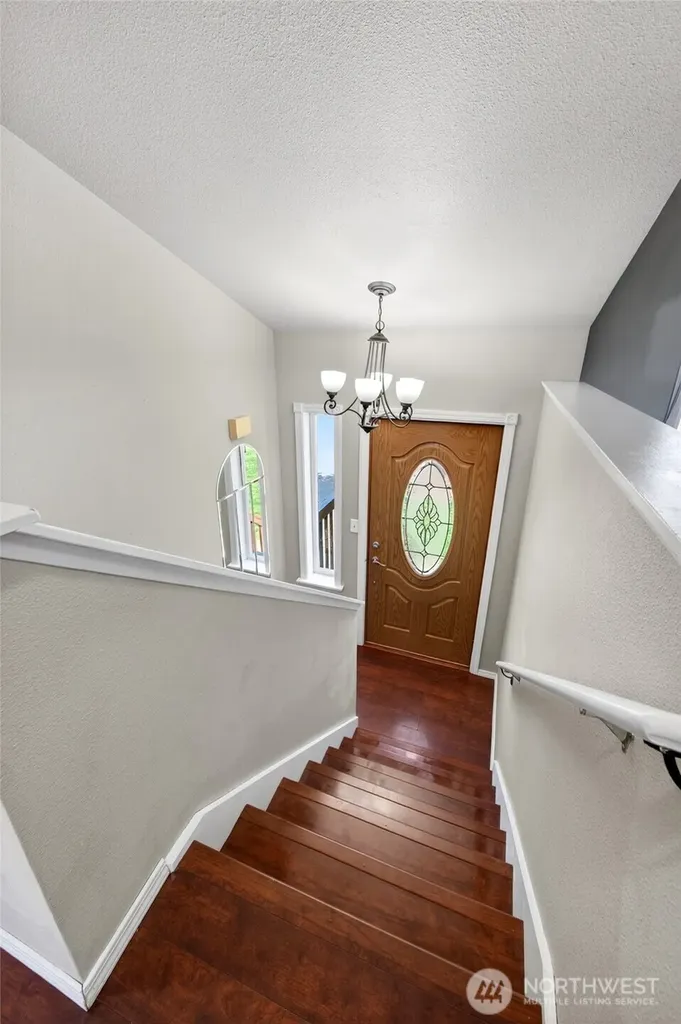 7106 190th Street Ct E Puyallup WA 98375