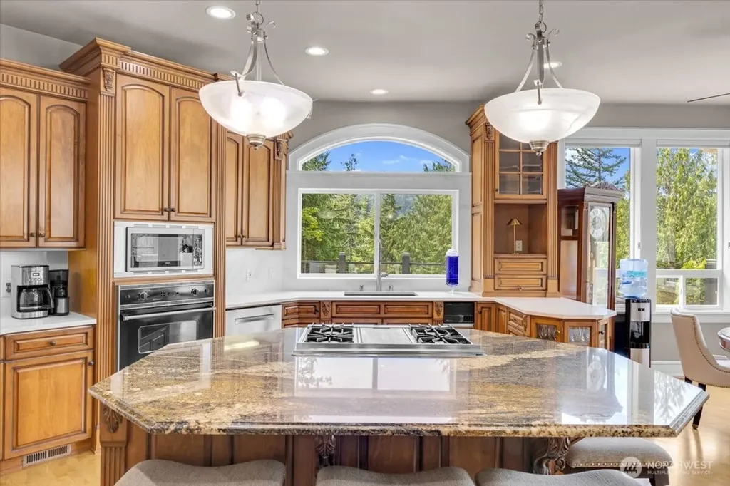 22410 Mcmurray Shore Drive Mount Vernon WA 98274