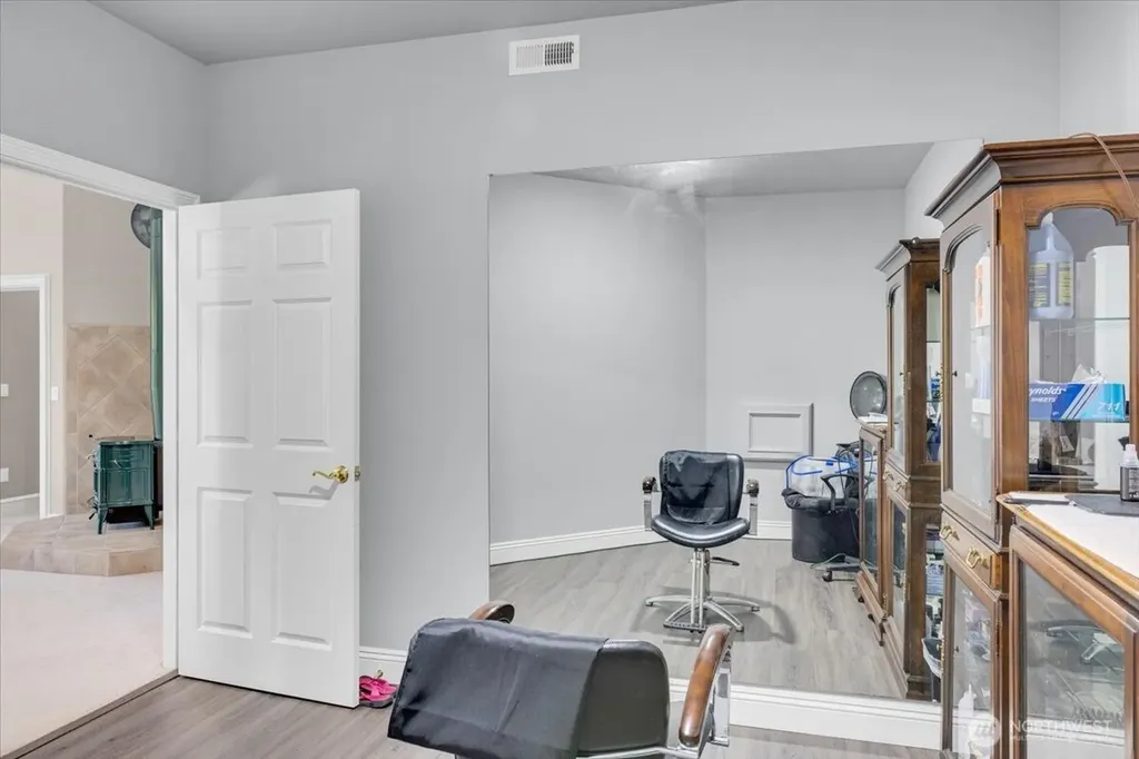 22410 Mcmurray Shore Drive Mount Vernon WA 98274