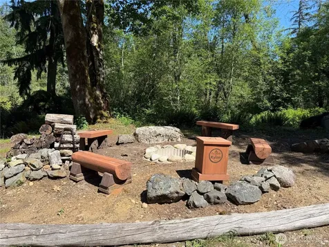 22410 Mcmurray Shore Drive Mount Vernon WA 98274