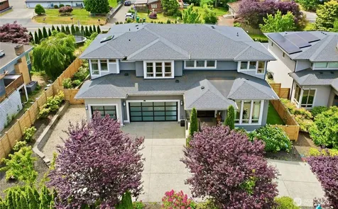 8792 116th Avenue SE Newcastle WA 98056