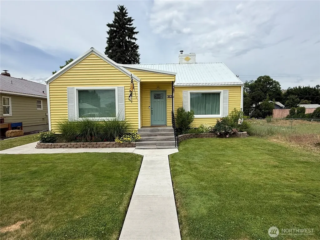 312 S Ash Street Omak WA 98841