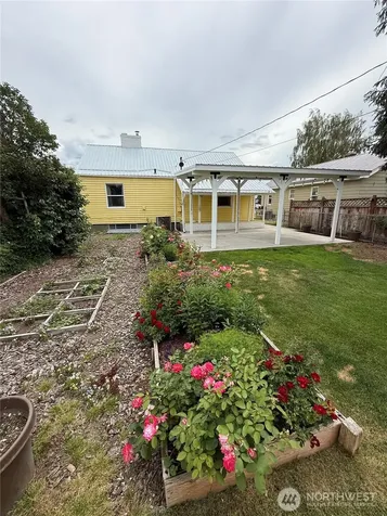 312 S Ash Street Omak WA 98841
