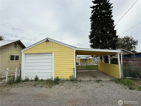 312 S Ash Street Omak WA 98841