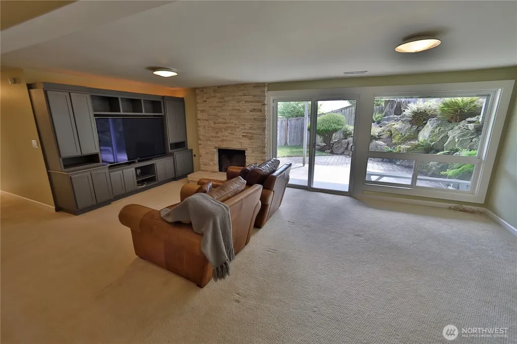 1330 176th Avenue NE Bellevue WA 98008