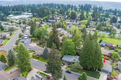 1330 176th Avenue NE Bellevue WA 98008