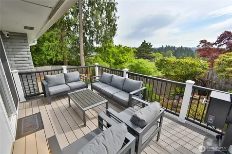 1330 176th Avenue NE Bellevue WA 98008