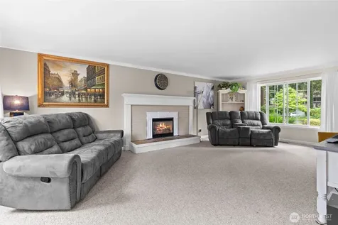10910 149th Street E Puyallup WA 98374