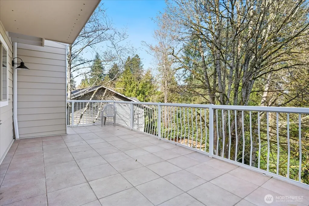 16018 36th Avenue NE Lake Forest Park WA 98155