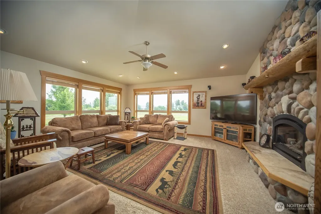 360 Double Creek Lane Ellensburg WA 98926