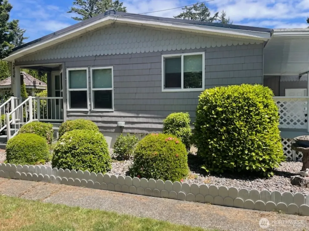2404 Bay Avenue Ocean Park WA 98640