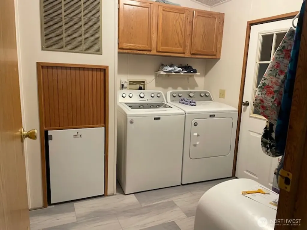 2404 Bay Avenue Ocean Park WA 98640