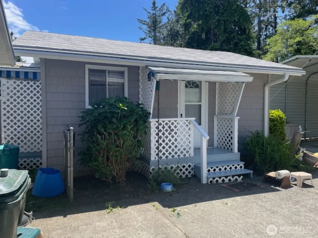 2404 Bay Avenue Ocean Park WA 98640