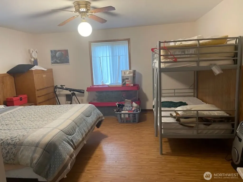 2404 Bay Avenue Ocean Park WA 98640