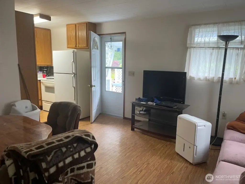 2404 Bay Avenue Ocean Park WA 98640